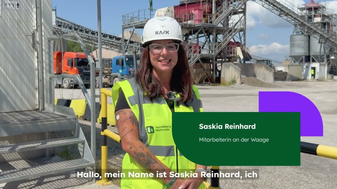 Saskia Reinhard - Mitarbeiterin an der Waage